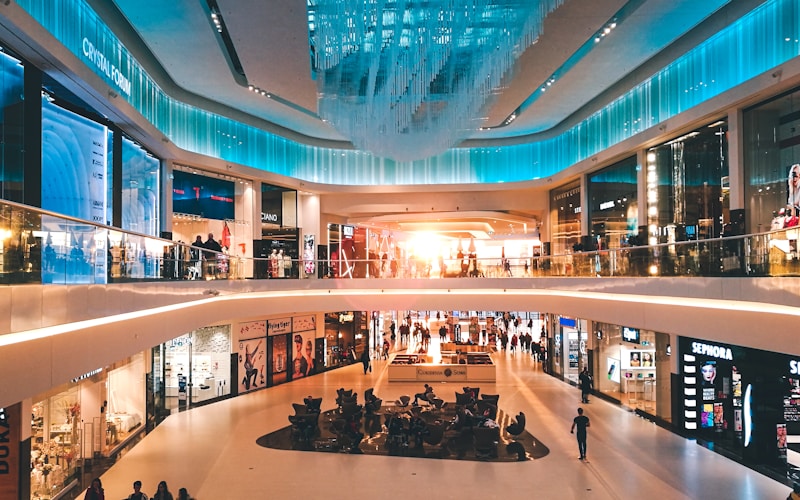 Shopping mall indoor advertising display Istanbul